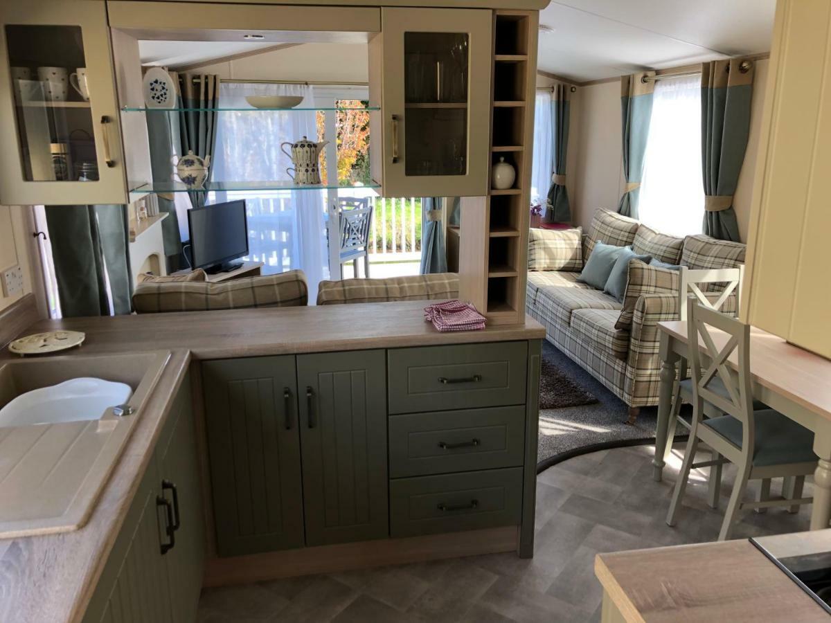 Deluxe Riverside Static Caravan Cheddar Exterior photo
