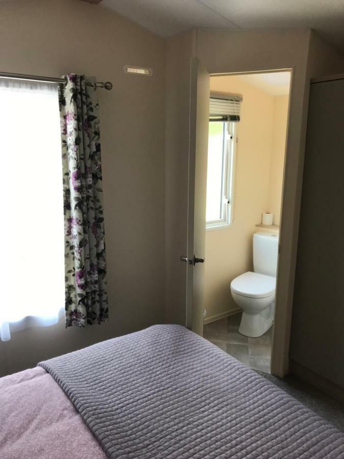 Deluxe Riverside Static Caravan Cheddar Exterior photo